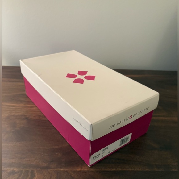 Naturalizer Michelle Leather Pumps - Black - Picture 6 of 6